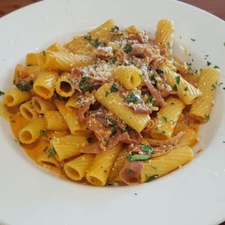 Rigatoni Vodka